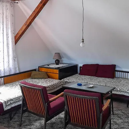 Lejlighed 2 Bedroom Lovely In Ravna Gora
